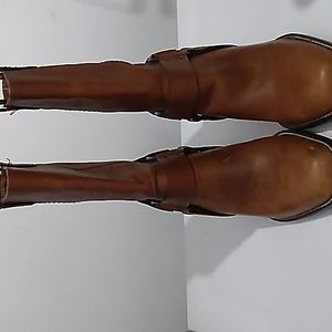 Uffizi Heeled Harness Boots, size 39 - 7 US. Good condition some signs of wear.